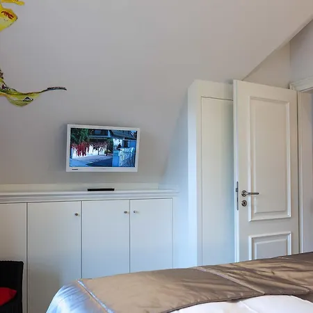 Landhaus Berthin Bleeg Di Fuutoorn * 베닝슈테트